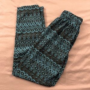 Pants // Forever21 / Paisley print / Harem / Size Small / Teal color